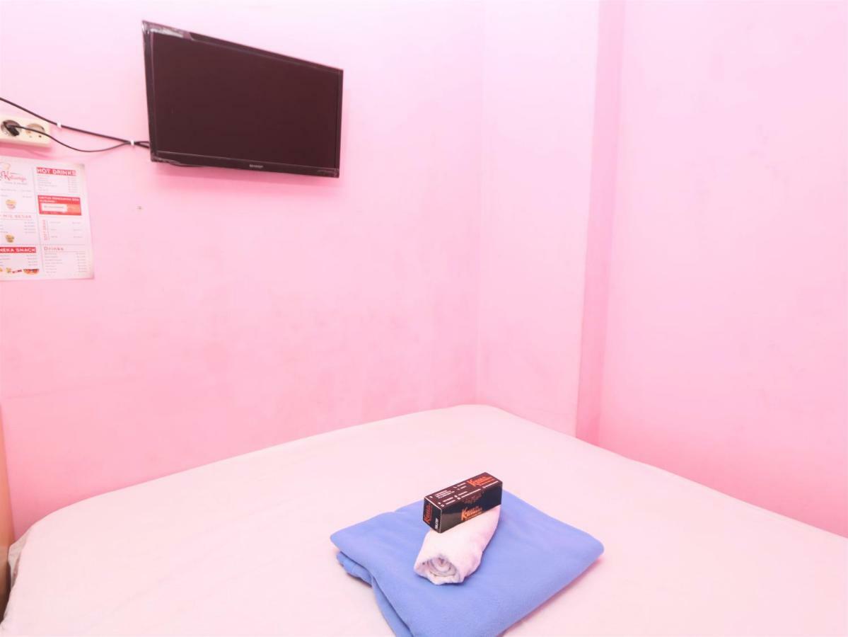Kamar Keluarga Mangga Besar Hotel Джакарта Екстериор снимка