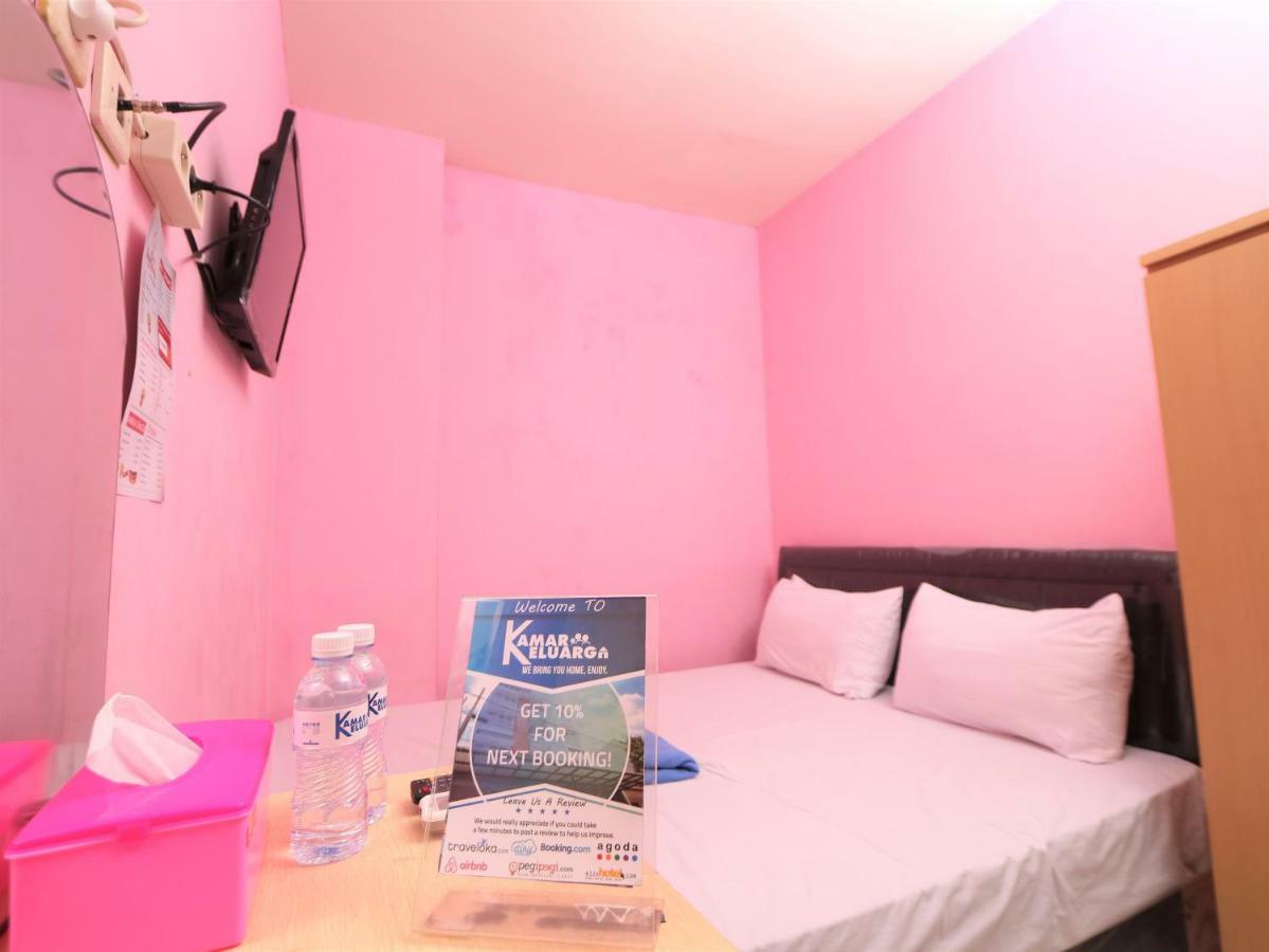 Kamar Keluarga Mangga Besar Hotel Джакарта Екстериор снимка